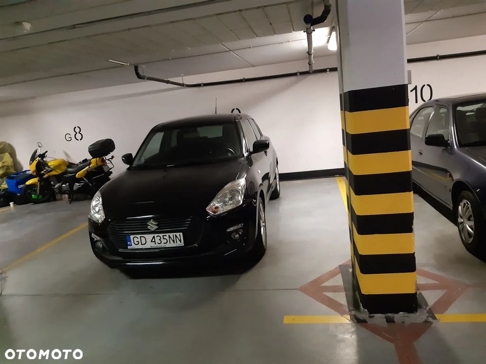 Suzuki Swift 1.2 Premium Plus - 1