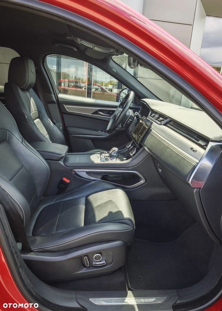 Jaguar F-Pace - 15
