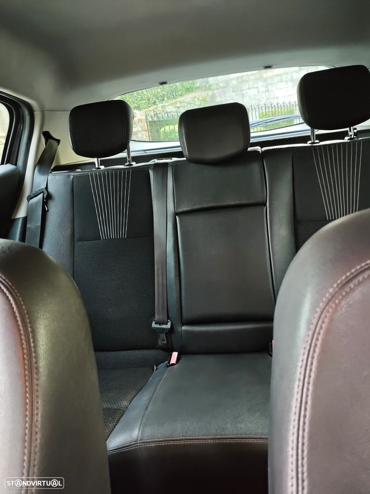 Renault Mégane 1.5 dCi Dynamique - 9