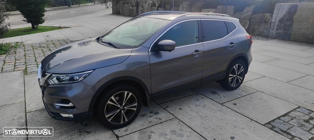 Nissan Qashqai 1.5 dCi N-Connecta 18 - 19