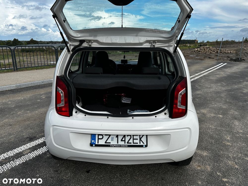 Volkswagen Up 2013 photo 5