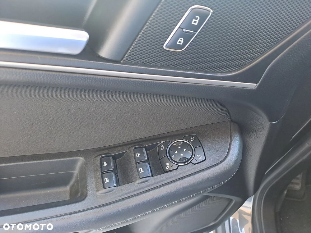 Ford S-Max - 20