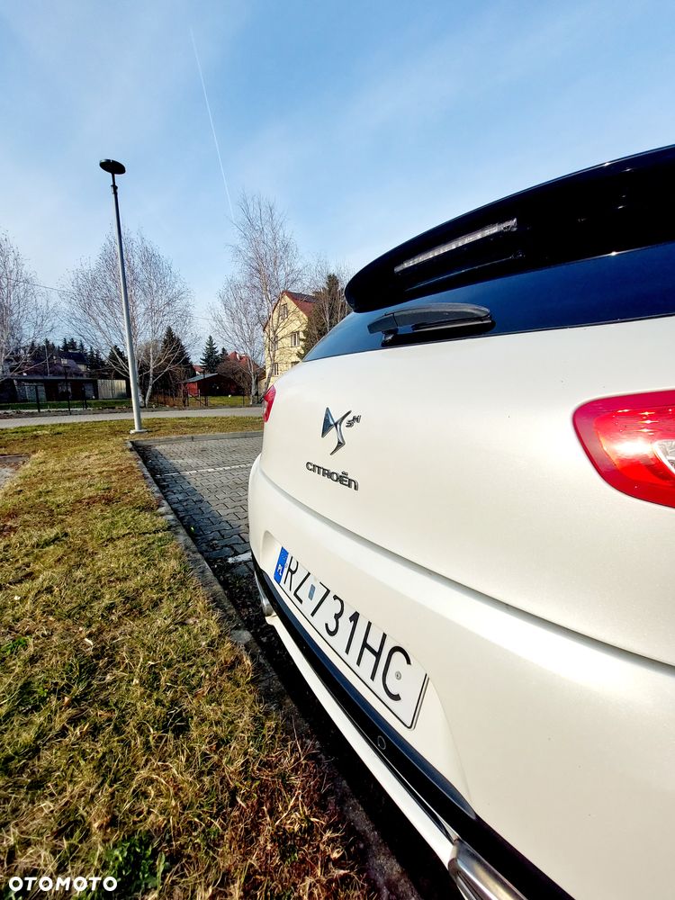 Citroën DS5 2.0 HDi Hybrid4 SoChic MCP - 7