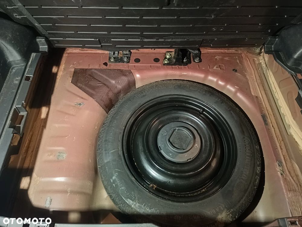 Nissan Juke 1.6 Visia - 17