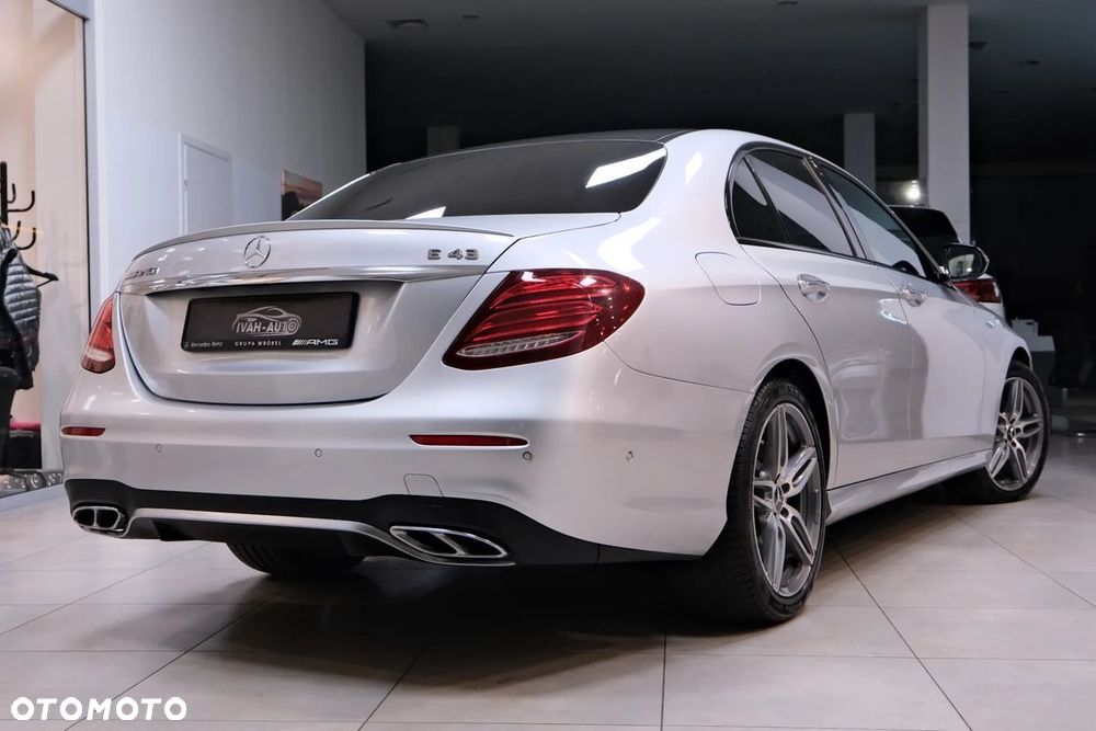 Mercedes-Benz Klasa E 43 AMG 4Matic 9G-TRONIC - 8