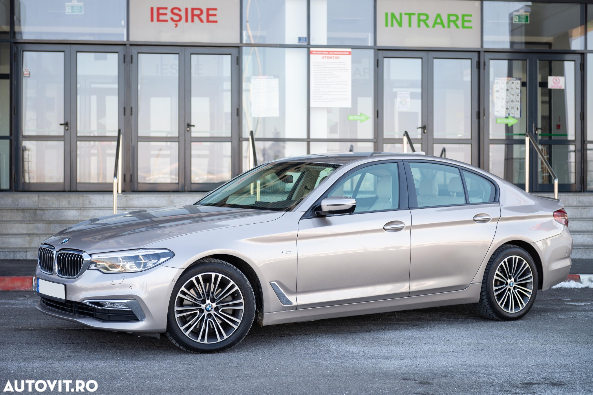 BMW Seria 5 520d xDrive AT - 7