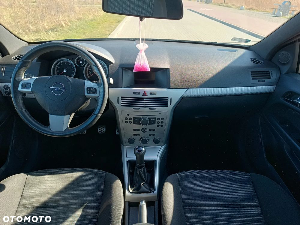 Opel Astra 1.6 - 10
