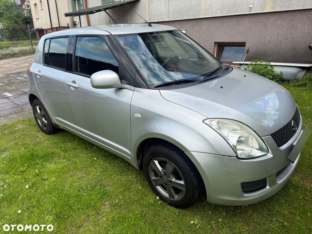 Suzuki Swift 1.3 Club - 5