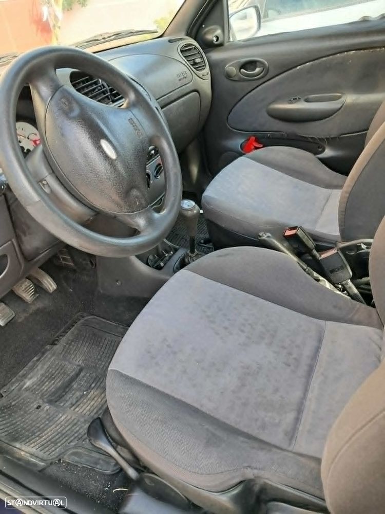 Ford Fiesta - 11