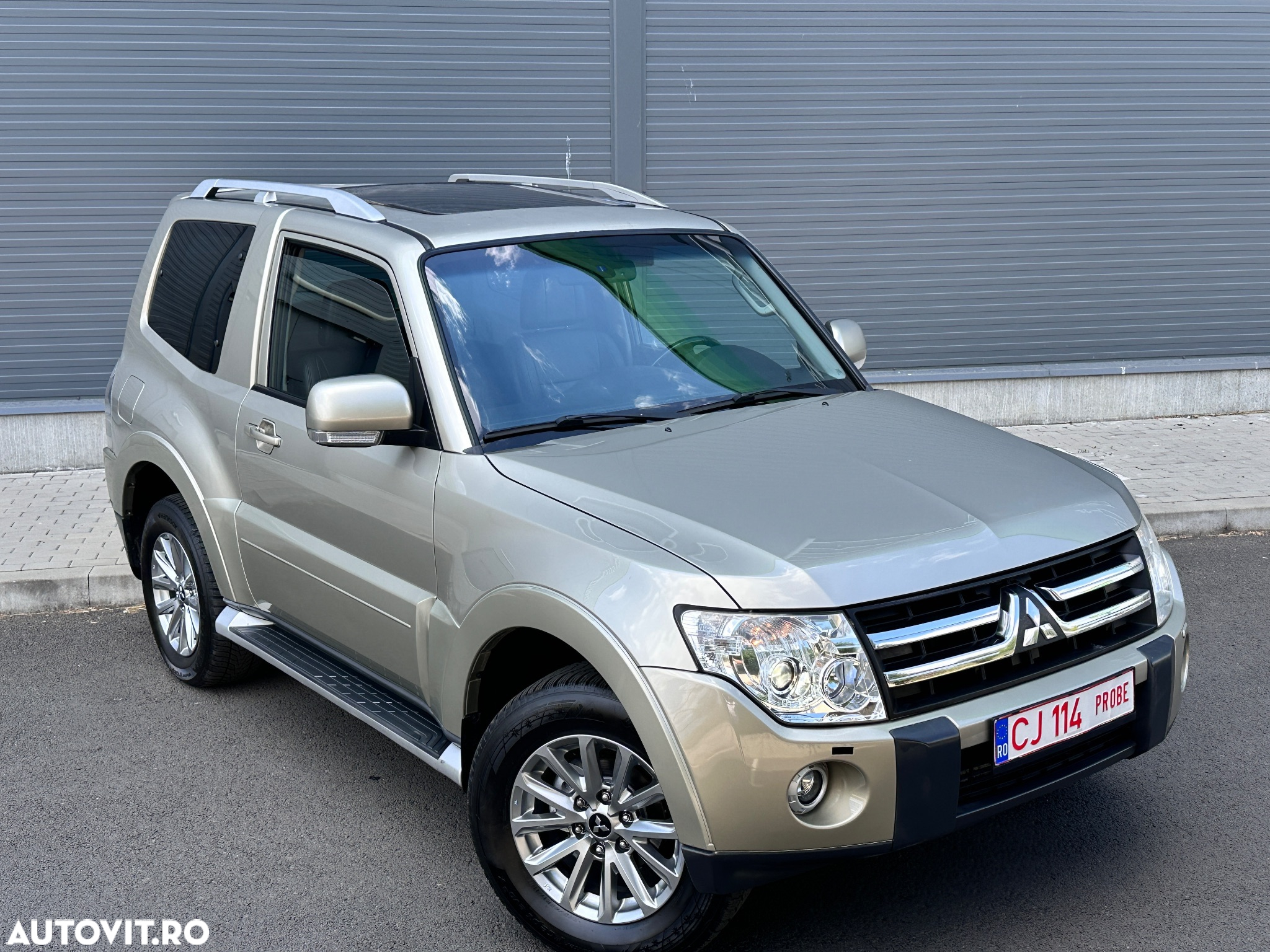 Mitsubishi Pajero 3.2 DI-D Automatik Limited Edition - 16