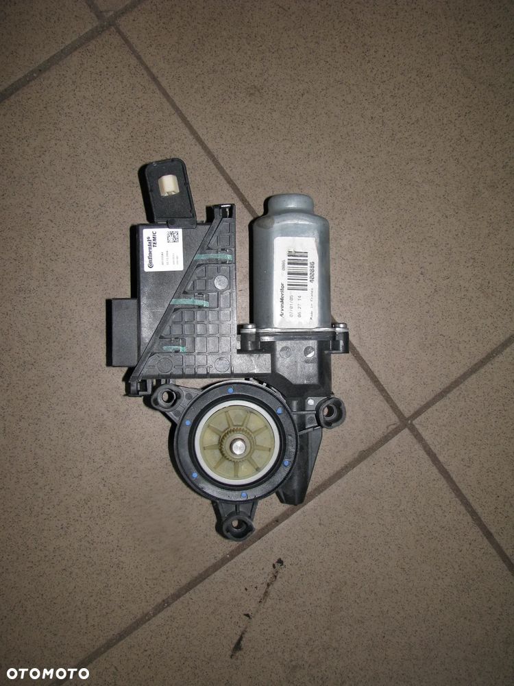 SILNICZEK SZYBY PRAWY PRZOD SKODA FABIA II VW POLO IV 9N 6Y2959801 - 2