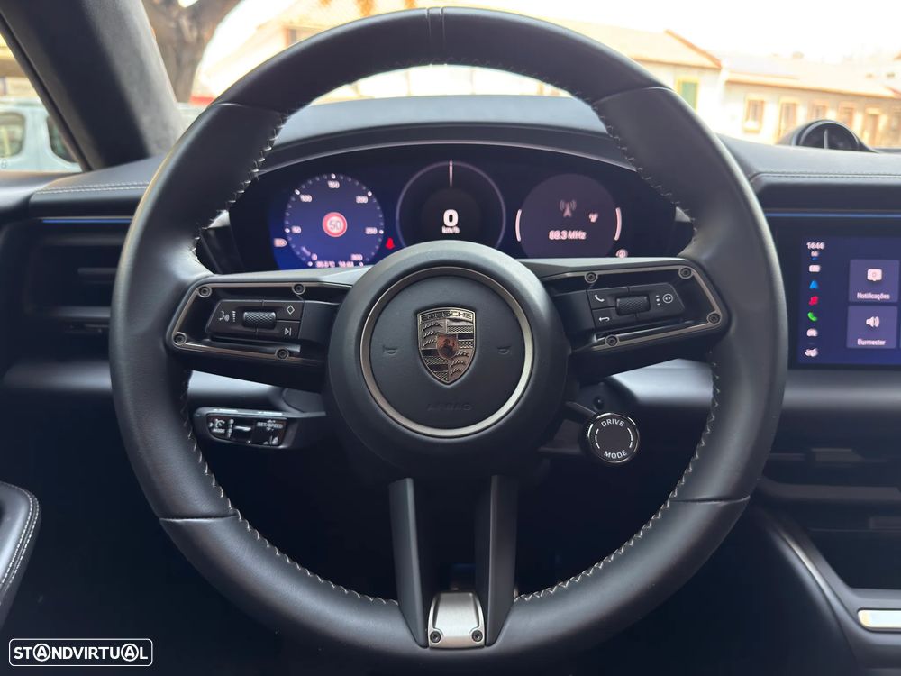Porsche Macan Electric Turbo - 9