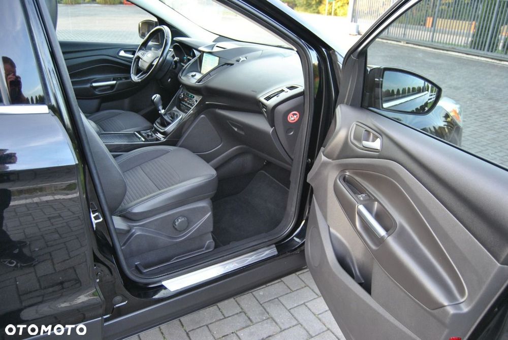 Ford Kuga 2.0 TDCi 4x2 Titanium - 11