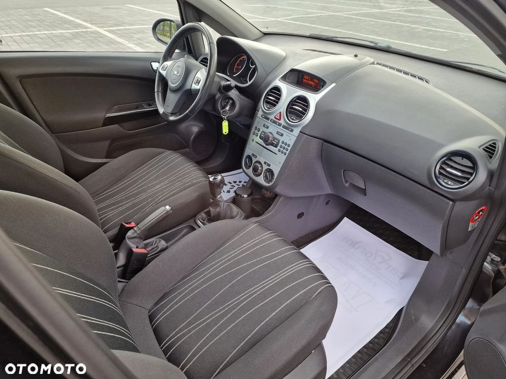 Opel Corsa 1.2 16V Edition - 6
