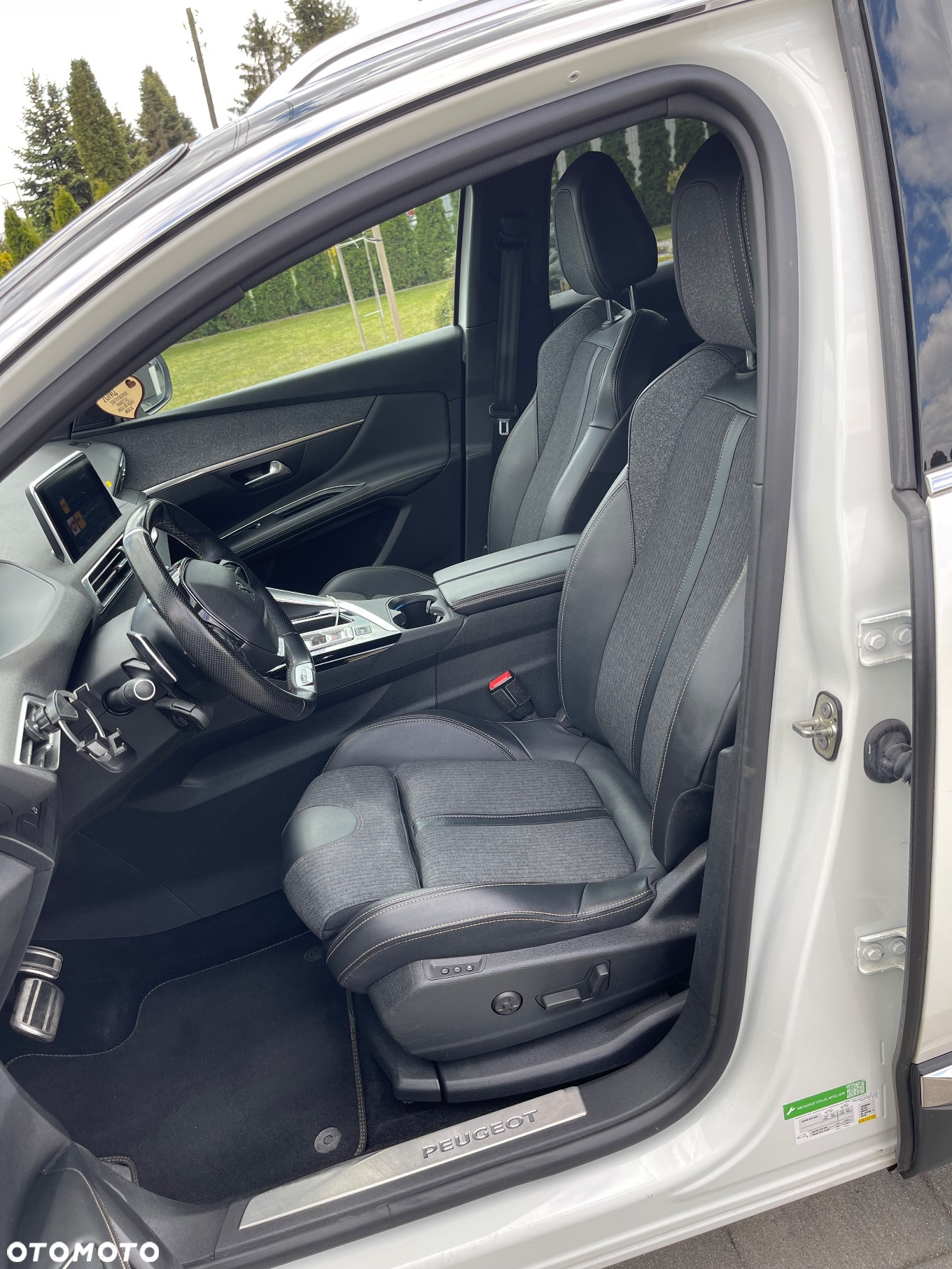 Peugeot 3008 PureTech 180 Stop & Start GPF EAT8 GT - 9