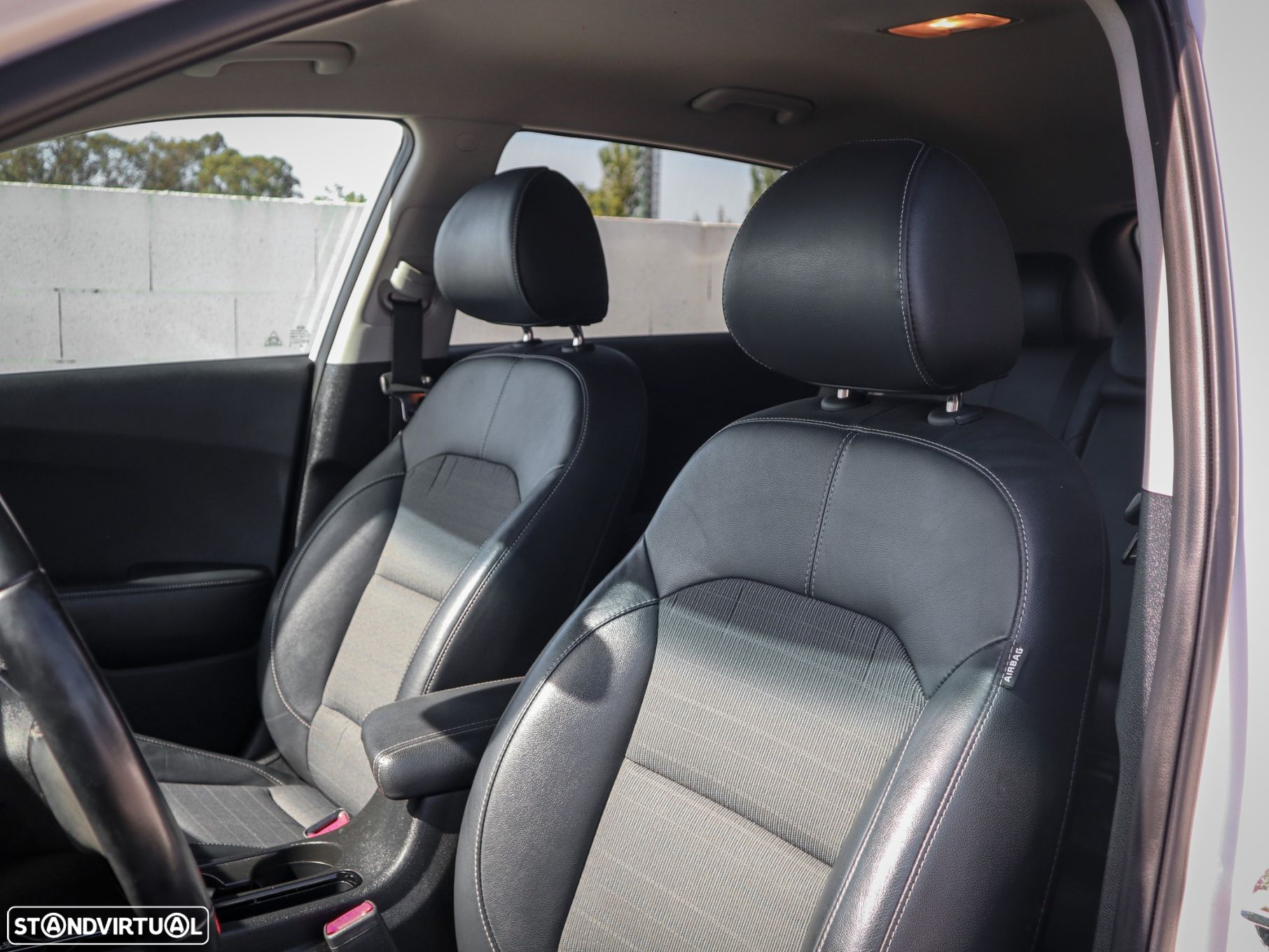 Kia Niro 1.6 GDi HEV TX - 32