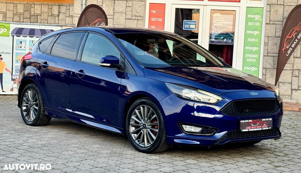 Ford Focus 1.5 EcoBlue Start-Stopp-System ST-LINE DESIGN - 12