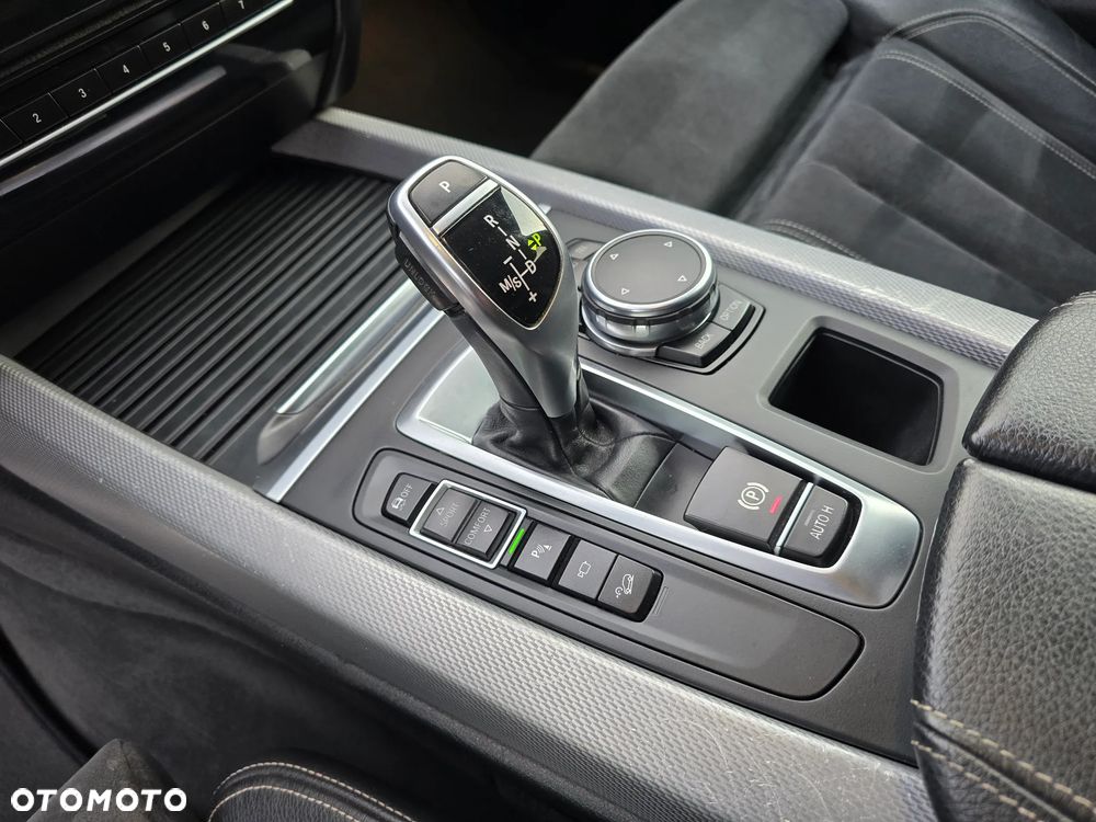 BMW X5 xDrive40d - 13