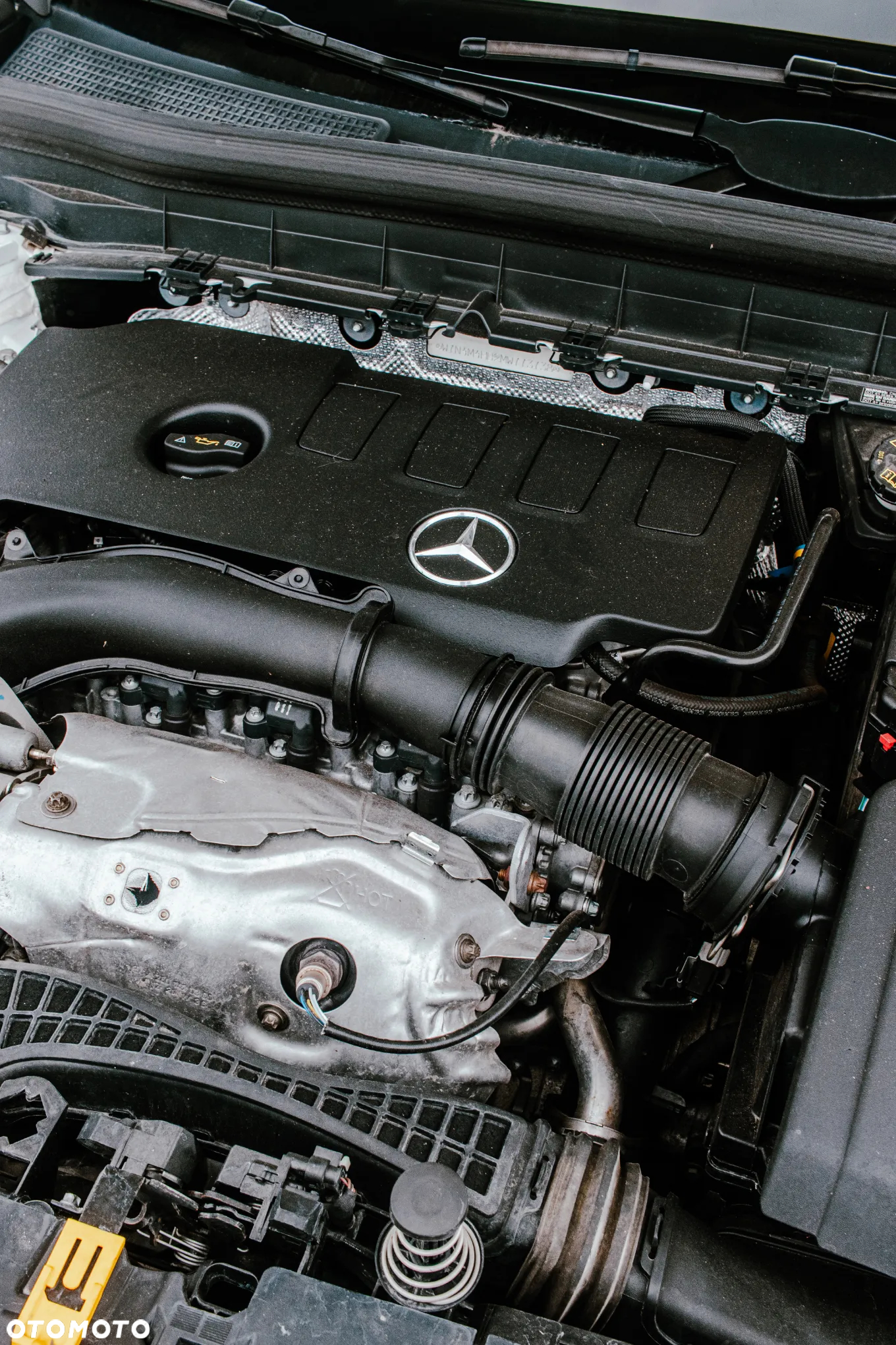 Mercedes-Benz GLB 250 4-Matic Progressive 8G-DCT - 19