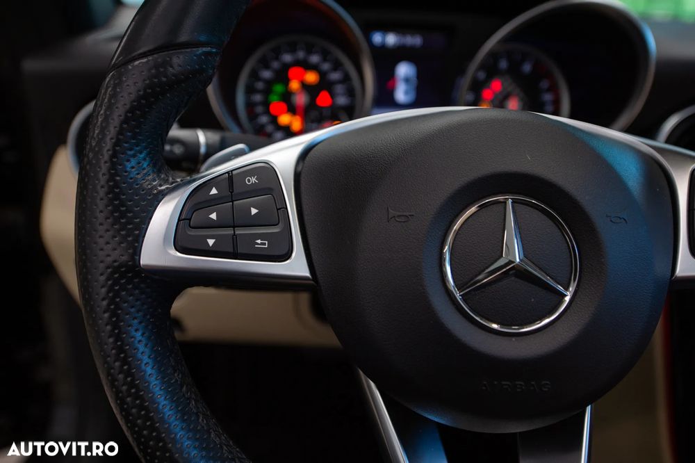 Mercedes-Benz SLC 300 9G-TRONIC - 25