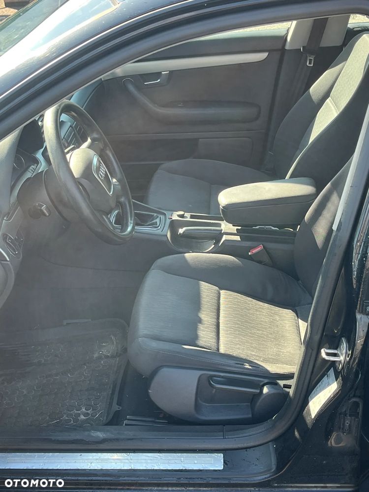 Audi A4 Limousine 2.0 TDI DPF - 6