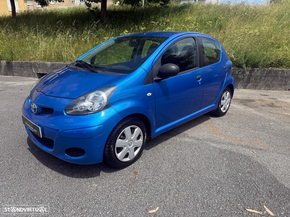 Toyota Aygo 1.0 Plus - 1