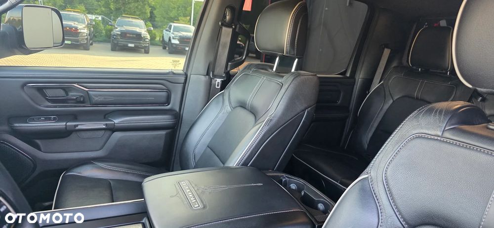 RAM 1500 5.7 Crew Cab Shortbed Limited Black - 23