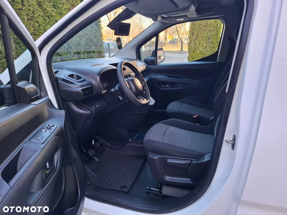 Citroën BERLINGO - 10