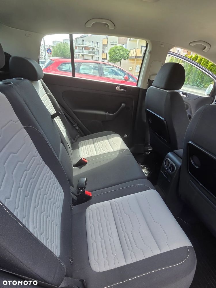 Volkswagen Golf Plus 1.6 TDI Comfortline - 12