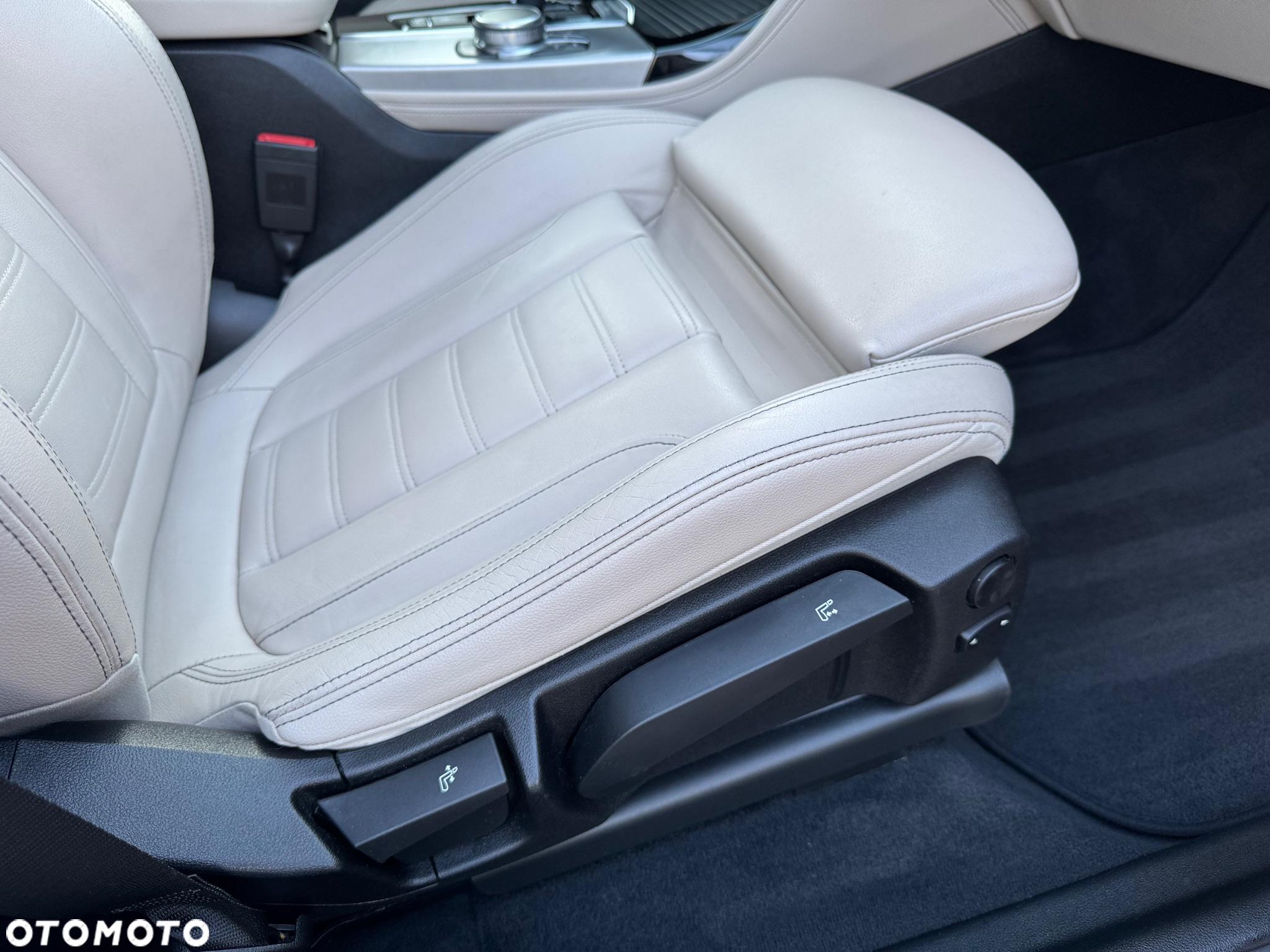 BMW X4 xDrive20i xLine - 26