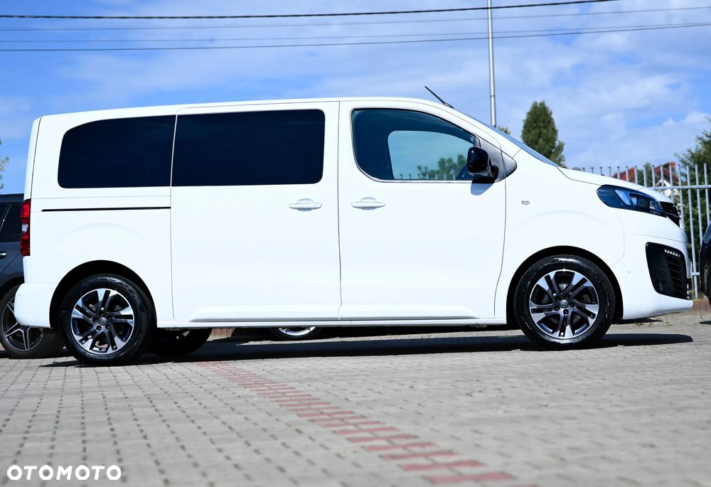 Toyota Proace Verso 2.0 D4-D Medium VIP - 32