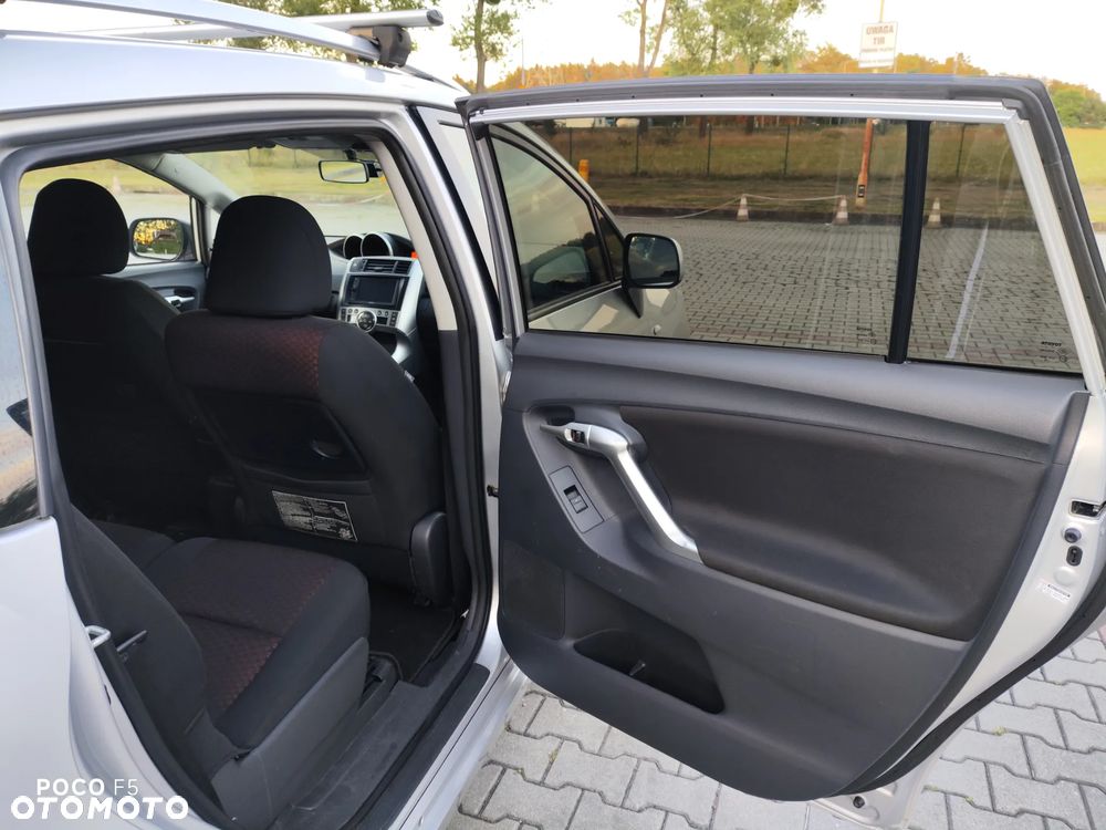 Toyota Verso 1.8 Sol plus 7os - 22