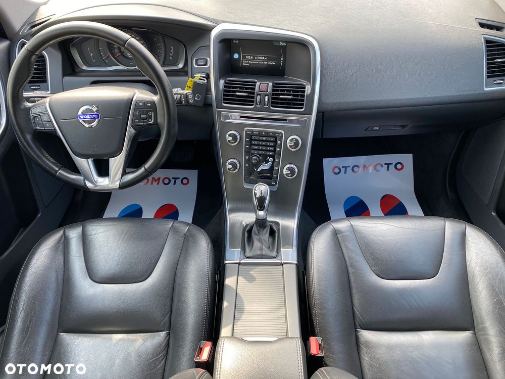 Volvo XC 60 D3 Geartronic Momentum - 9