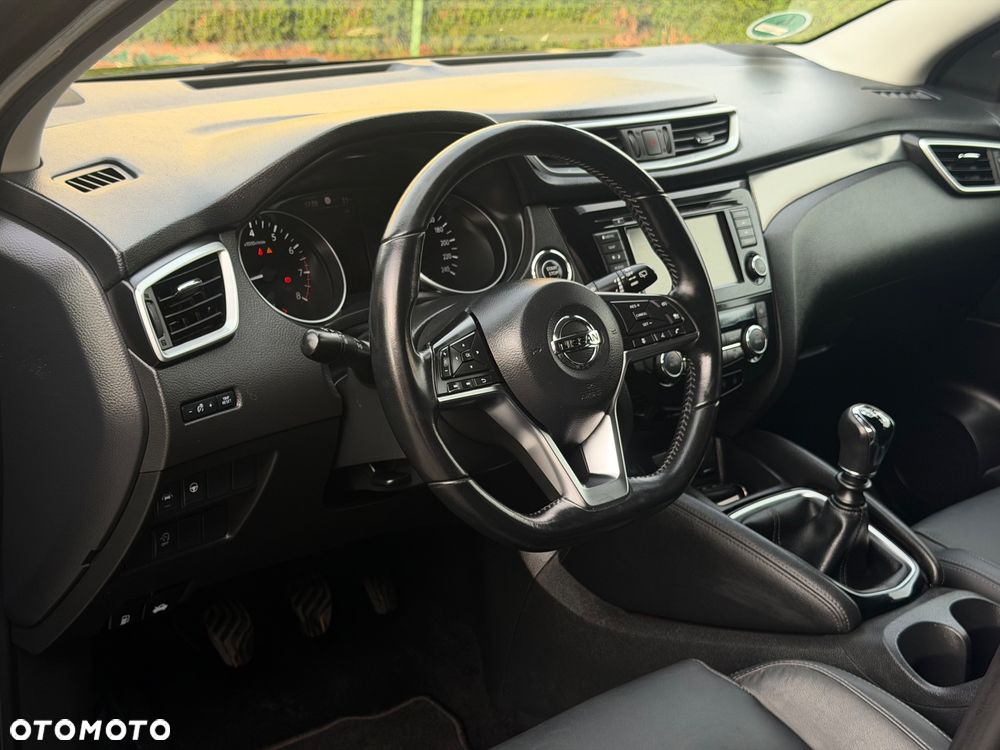 Nissan Qashqai 1.3 DIG-T N-Motion - 18