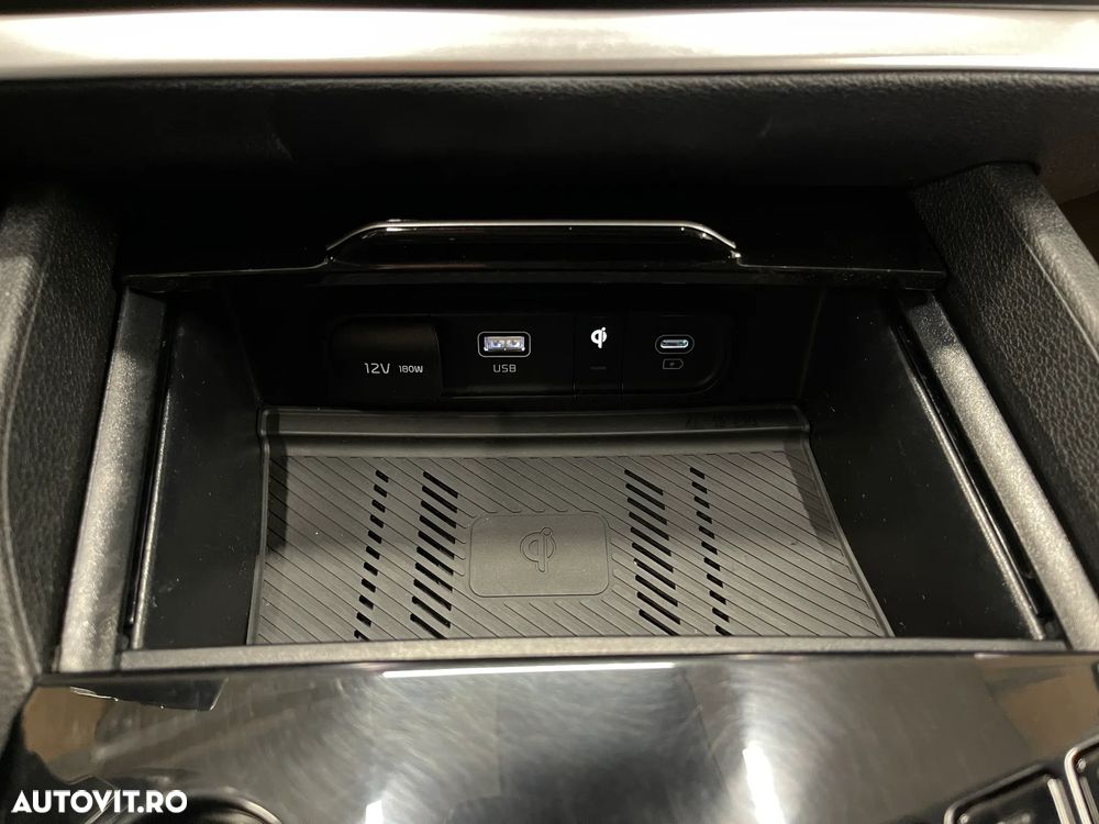 Kia Sportage 1.6 T-GDI HEV 6AT 4x2 Business Line - 29