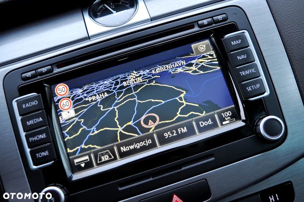 Volkswagen Passat 2.0 TDI Highline DSG - 23