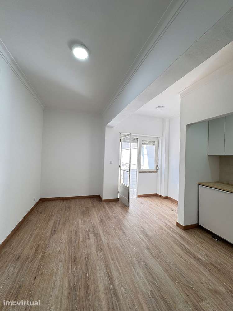 T0 para Arrendamento | Amadora | 800€/mês - Grande imagem: 2/7