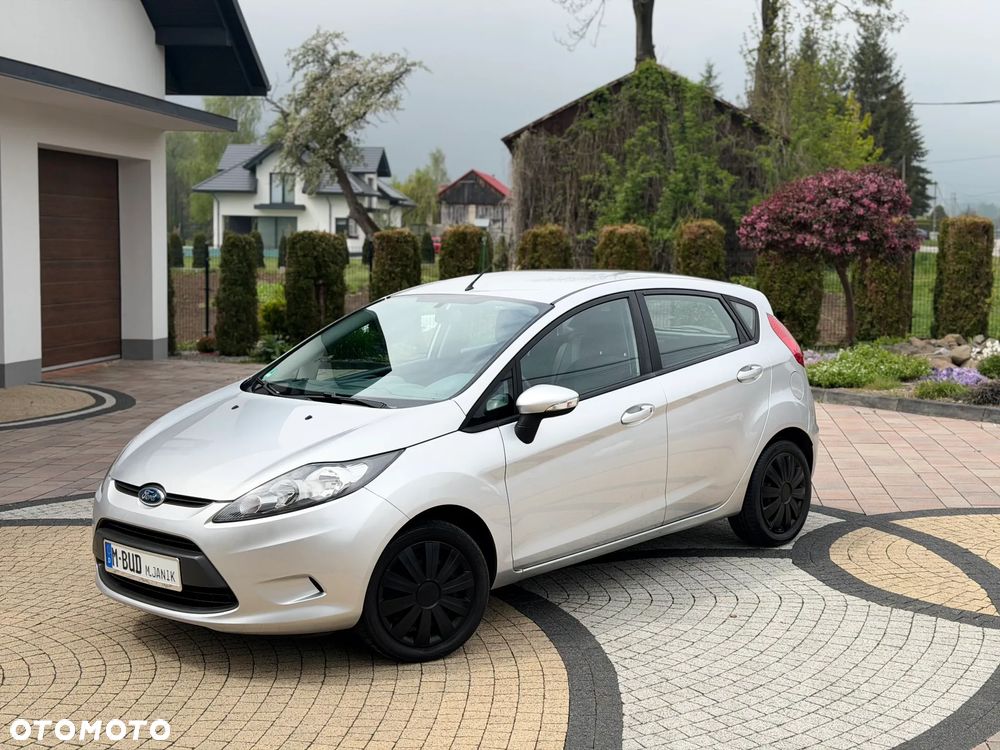 Ford Fiesta - 24