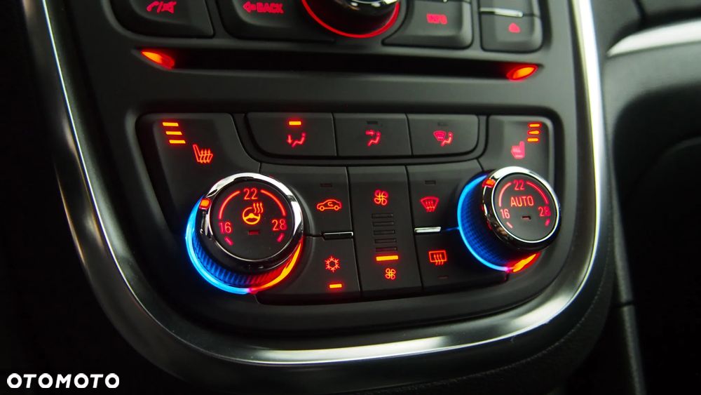 Opel Mokka 1.6 Cosmo S&S - 10