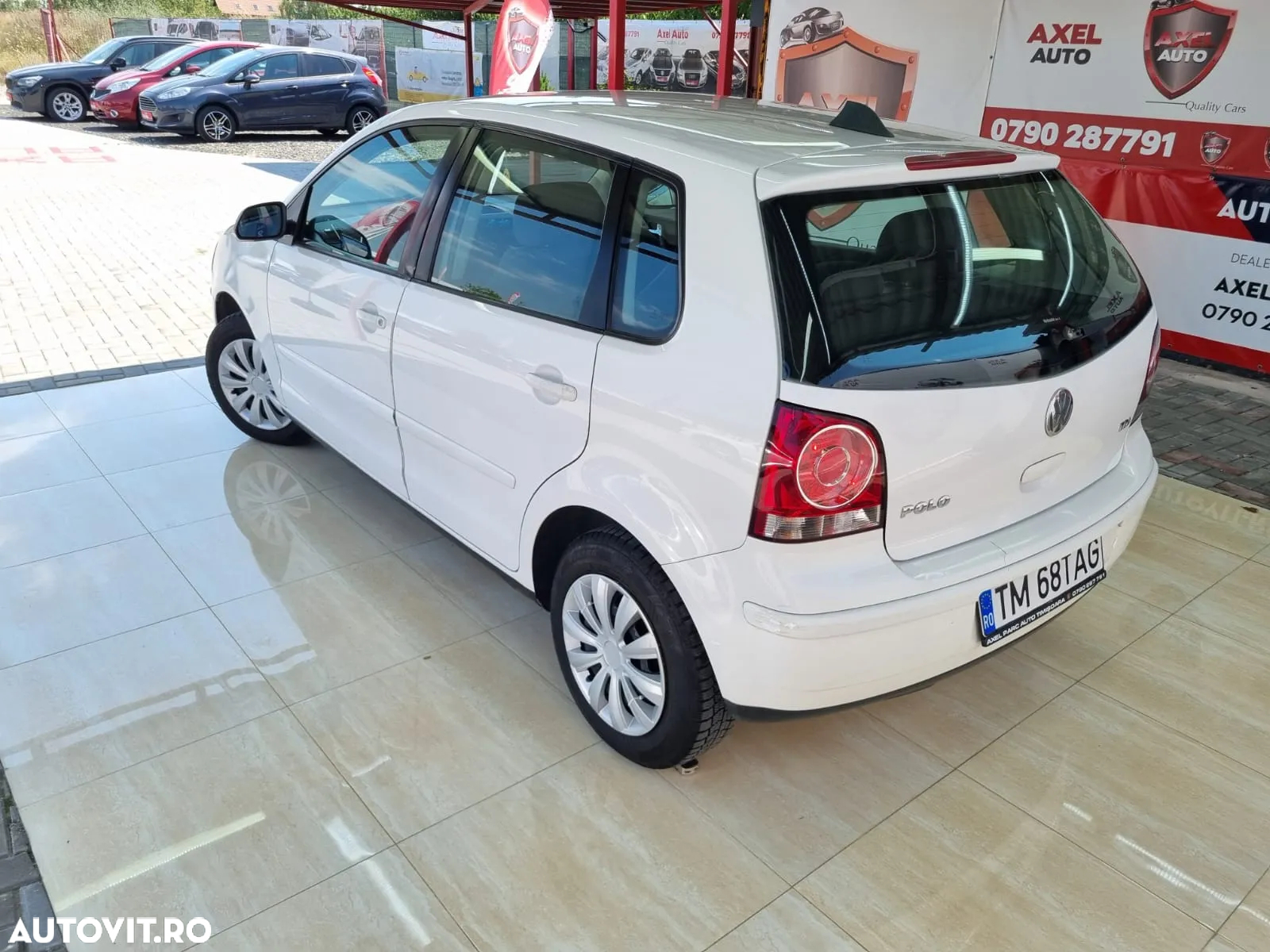Volkswagen Polo - 4