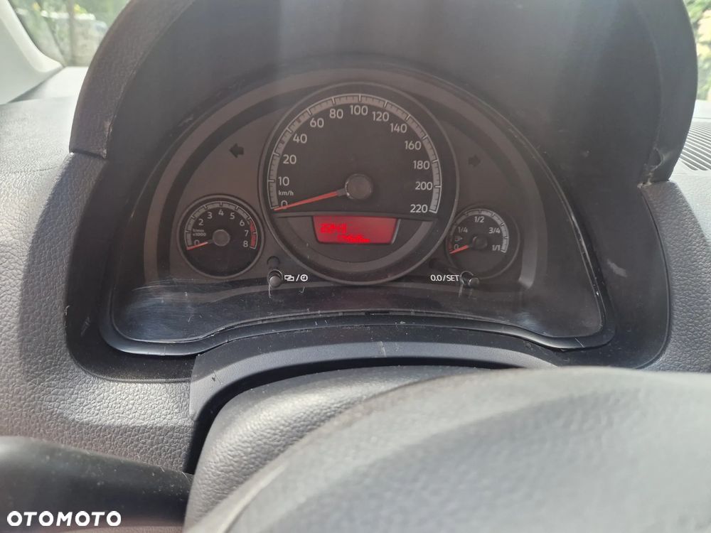 Volkswagen up! 1.0 move - 9