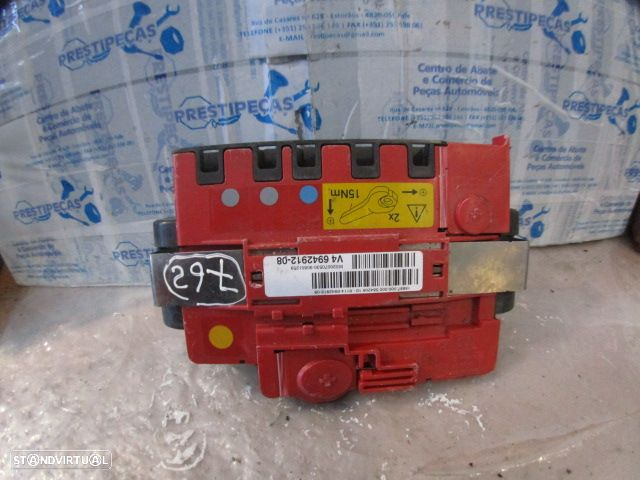 Caixa Fusiveis V4694291208 BMW E87 2008 118D BMW SERIE 1 (E81) 2007 120D 177CV 3P CINZA ESCURO - 2