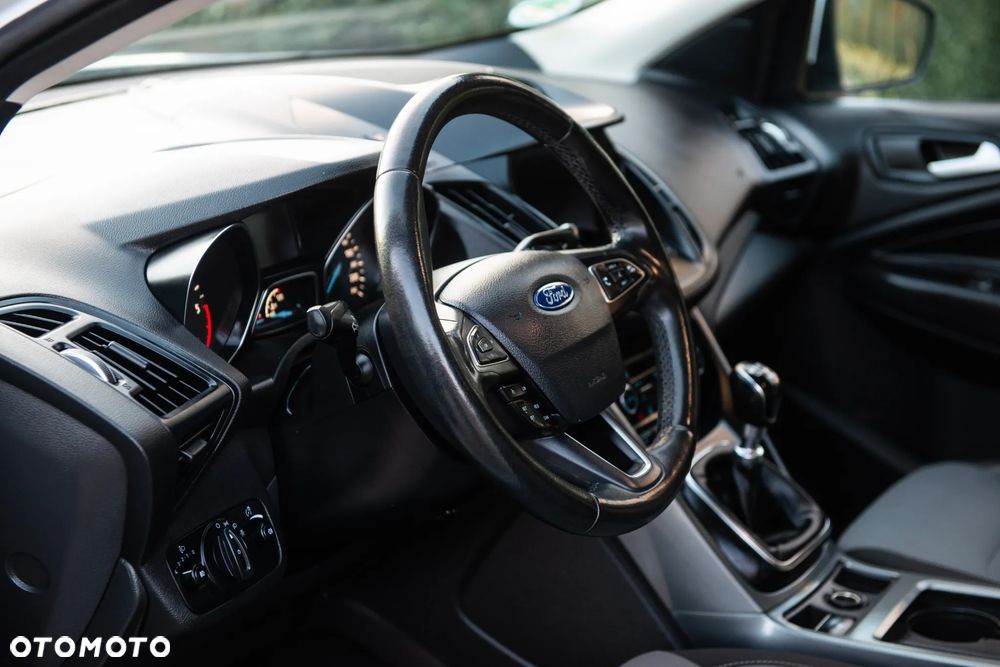 Ford Kuga 2.0 TDCi 4x4 Titanium - 20