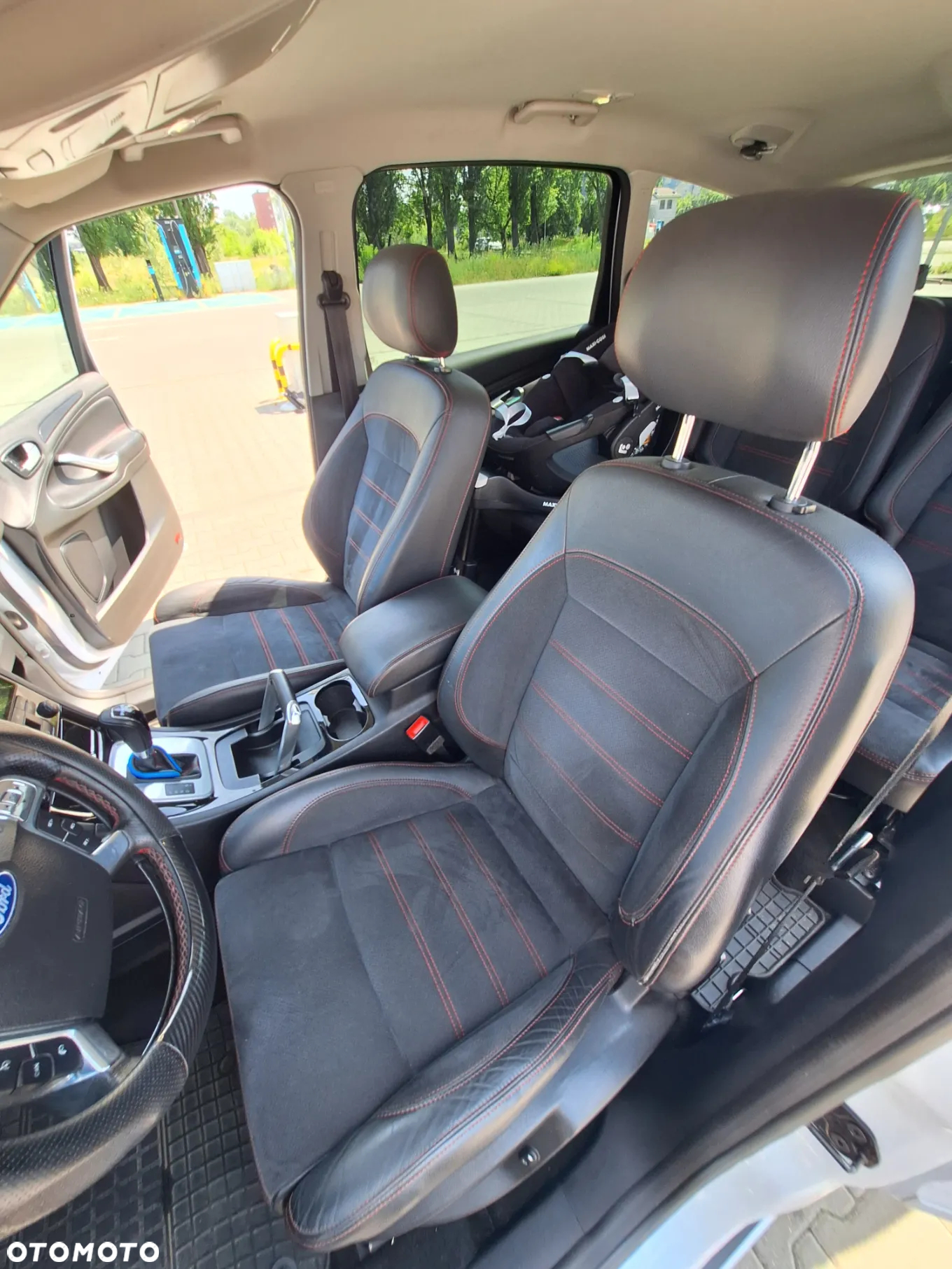 Ford S-Max - 14