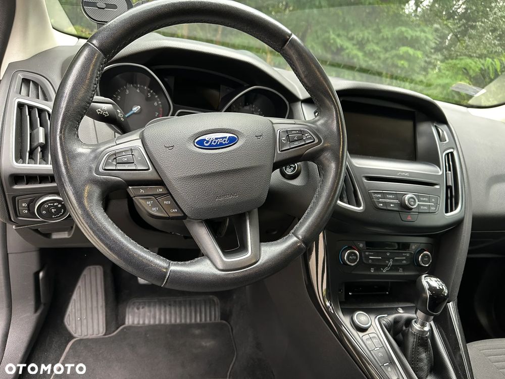 Ford Focus 1.0 EcoBoost Titanium ASS - 8