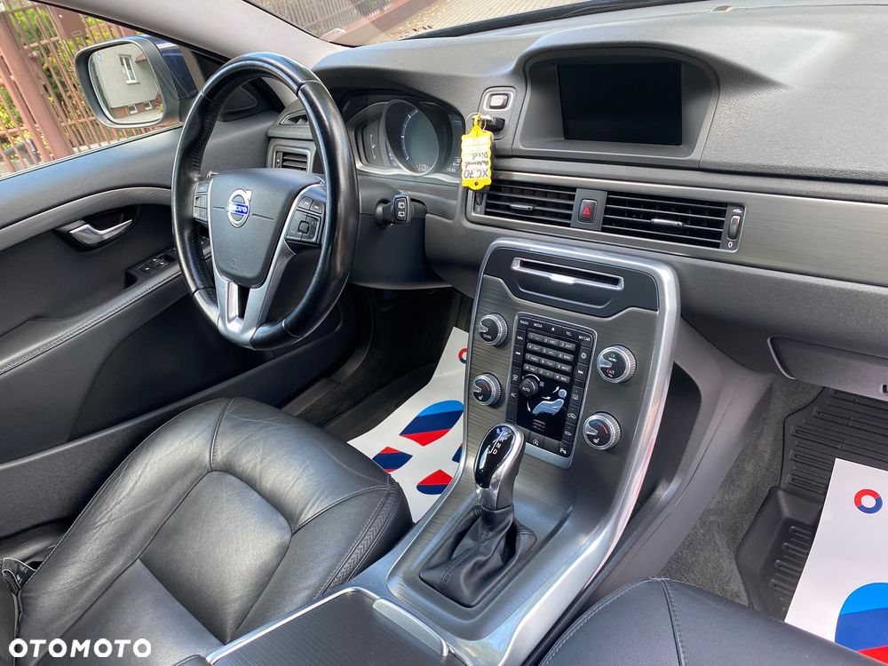 Volvo XC 70 D4 Geartronic Momentum - 11