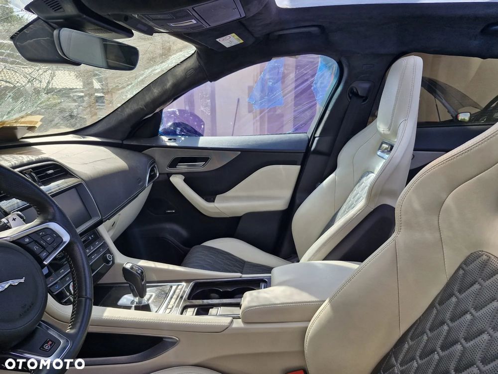 Jaguar F-Pace 5.0 V8 S/C AWD SVR - 16