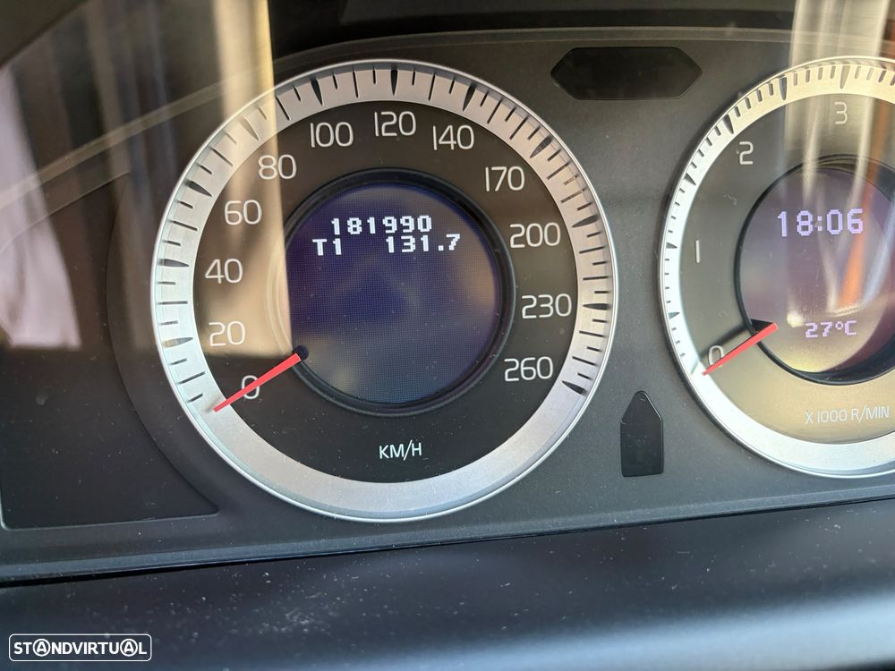 Volvo XC 60 2.0 D3 Drive - 5