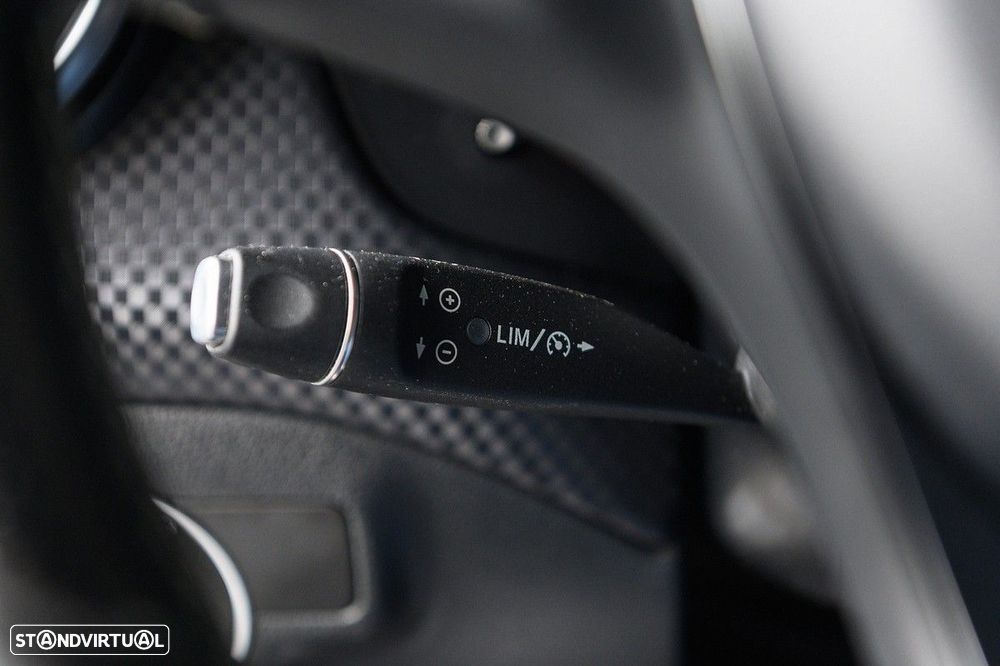 Mercedes-Benz A 180 d Urban - 38