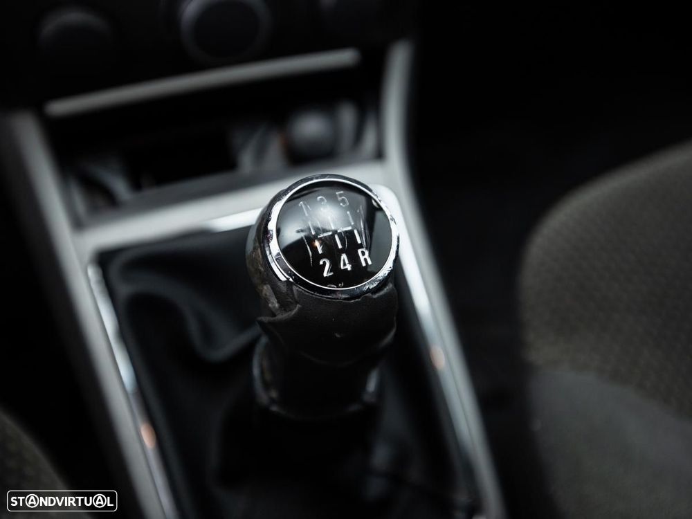 Opel Astra Sports Tourer - 14
